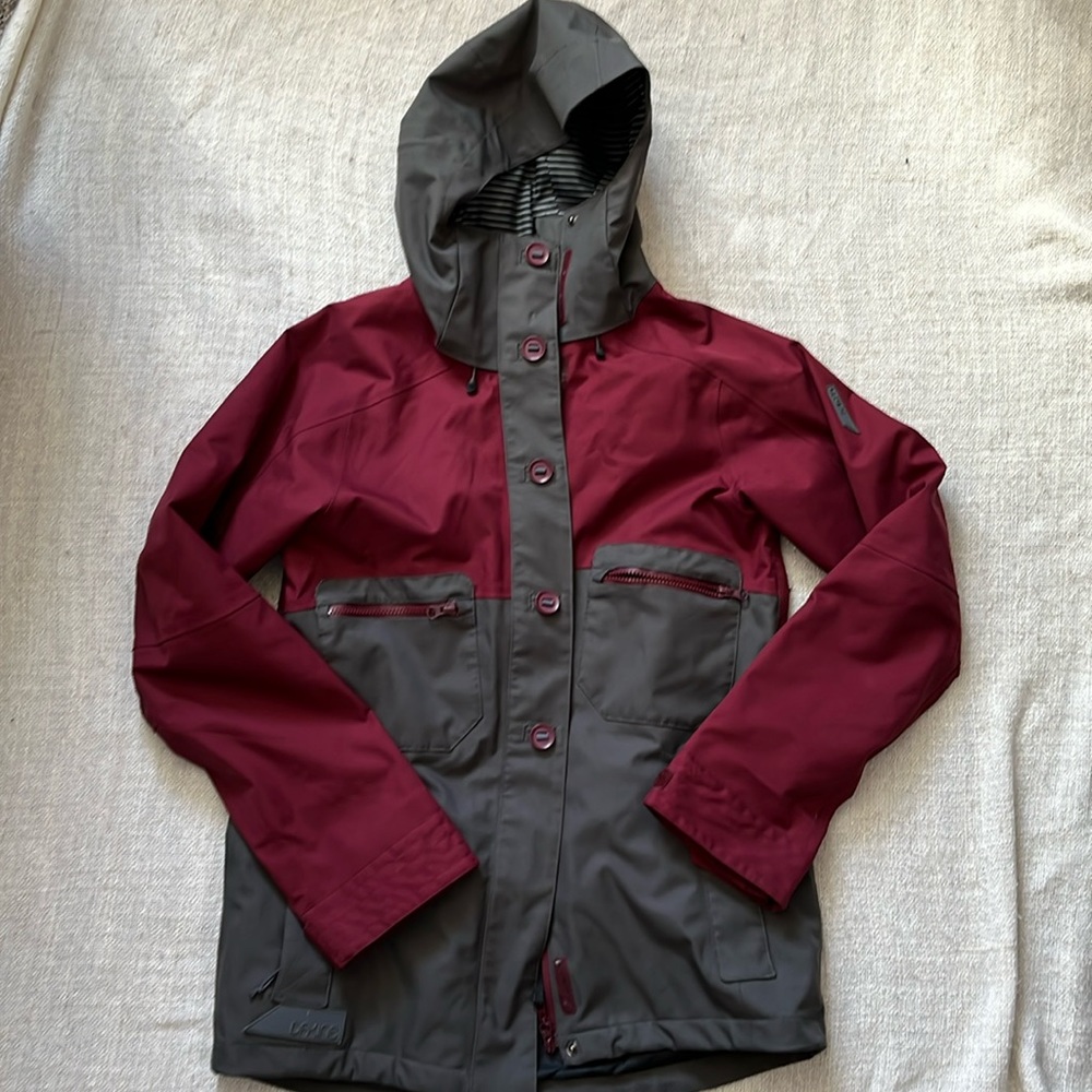 Dakine Women’s snowboard/ski jacket